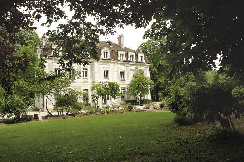 Chateau De La Dame Blanche - Logis Geneuille Exteriör bild